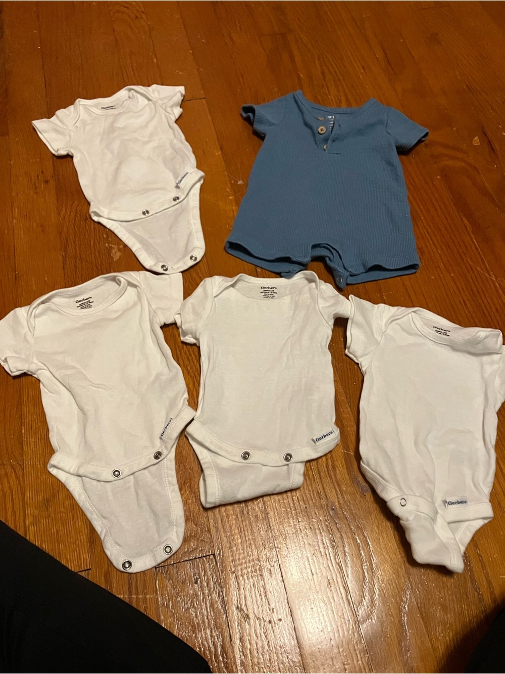 Gerber Blue Ribbed Short-Sleeve Romper with White Cotton Onesies (5-Pack)